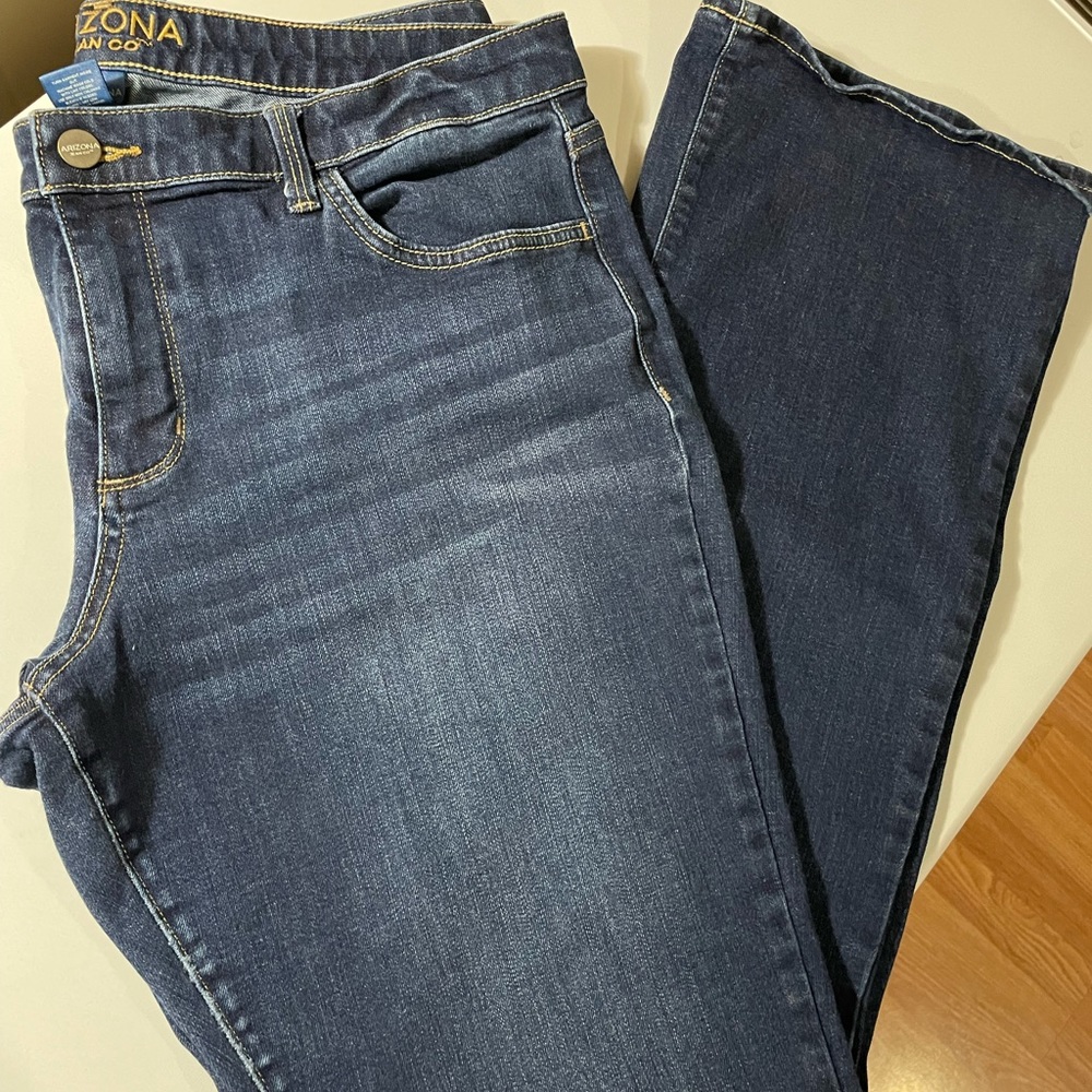 Arizona Mid Rise Bootcut Jean Size 15 Dark Wash